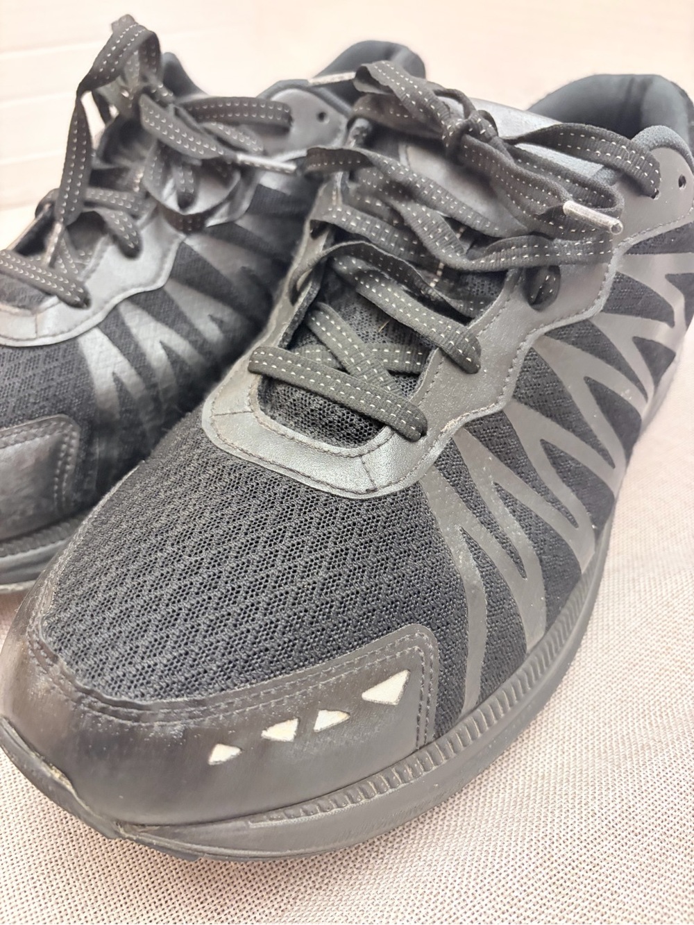 SAS Men's Black Athletic Sneakers